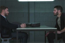 Abdel révèle son plan à Mathias pour le faire évader de prison !