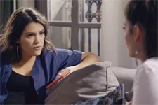 Alison motive Sabrina pour sa soirée d’anniversaire !