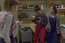 Alison piège un voleur !