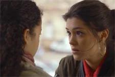 Alison se prend la tête avec sa s?ur !