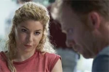 Ariane apprend une énorme info sur Hélène grâce à Eric !