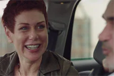 Babeth est heureuse d?apprendre que Jocelyn est rentré à la maison !