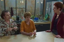 Babeth refuse les joints chez elle !