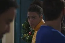 Baptiste est agacé par les reproches de Gabriel