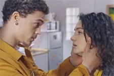 Baptiste laisse Mathis en catastrophe à Emma !