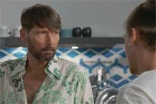 Baptiste reproche à Thomas de ne pas « se bouger le cul » pour aider Mirta et Roland !