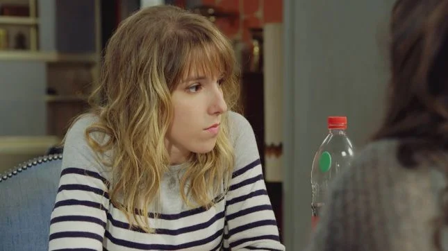 Barbara, cuir et marinière : look du jour