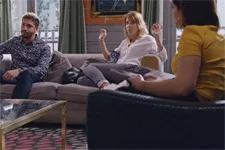 Barbara tente d?apaiser les tensions entre Alison et Abdel !