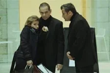 Béatrice échappe à Léo !