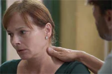 Blanche avoue à Thomas que Nicolas est encore dans sa tête tous les jours