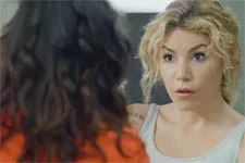 Carole Leconte décide de faire passer un test à Ariane !