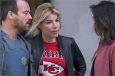 Carole Leconte empêche les policiers d?intervenir dans la planque d?Abdel et des Liberati