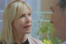 Céline explose face à son père !