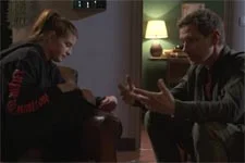 Clara explique à son père pourquoi elle est un garçon depuis toujours !