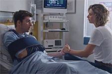 Coralie a du mal à supporter d’être responsable de la rupture entre Clément et Théo