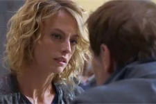 Coralie constate que Théo et Clara n?ont pas parlé de l?humiliation à leur père