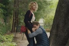 Coralie et Clément se font choper en train de faire l?amour !