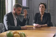 Elsa demande de l’aide à Abdel