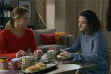 Emma annonce à Alice avoir revu Baptiste