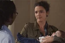 Emma vire la nounou de Mathis !