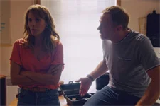 Eric insiste pour qu’Estelle accepte son PLAN !