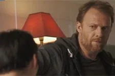 Eric Norman ne comprend pas pourquoi Anne est en arrêt maladie