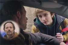 Eric récupère Noé au Lycée Vincent Scotto sous le regard de Franck