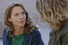 Estelle apprend LE LOURD SECRET de Coralie !