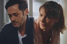 Estelle tente de réconforter Francesco qui est au plus mal !