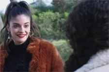 EXCLU PRIME Plus belle la vie : Sabrina va essayer de mettre Mila en couple avec Mouss !