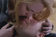 EXCLUSIF ! Emilie tombe amoureuse !