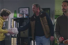 Franck constate que Noé préfère la compagnie d’Eric !