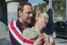 Franck empêche Céline de se jeter sur l?autoroute !