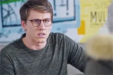 Ian Moss aide Victoire à s?échapper après le meurtre de Ferri !