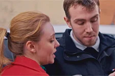 INDISCRE0TION : Emilie tombe vraiment AMOUREUSE de Kévin !