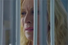 INDISCRÉTION : Après avoir eu son bébé, Céline se retrouve dans une situation HORRIBLE !