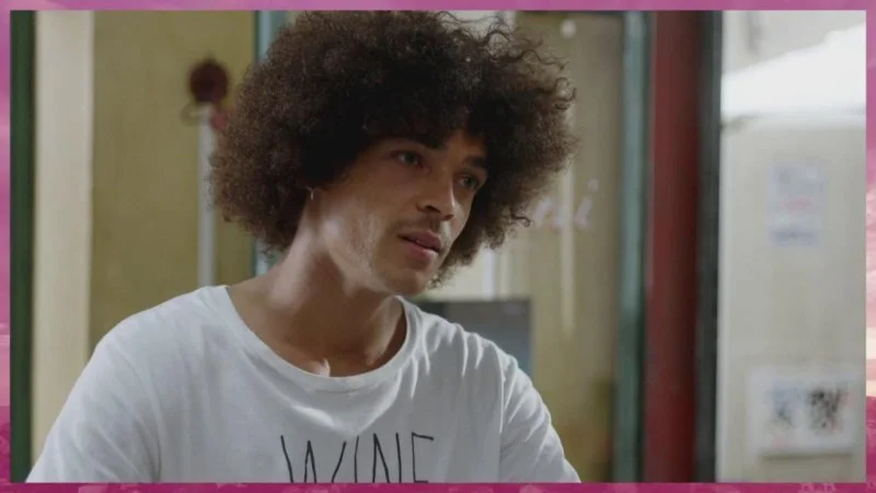 Indiscrétion : Baptiste choqué par ce qu’il découvre chez ses parents