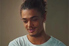 INDISCRÉTION : Baptiste doute de son père !