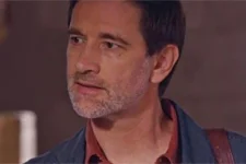 INDISCRÉTION : Clément ne peut pas partager son désespoir avec ses collègues de GTS !