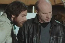 INDISCRÉTION : Elias grille le plan de Léo !