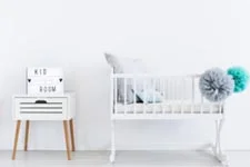 INDISCRÉTION : Emma et Baptiste laissent leur bébé !