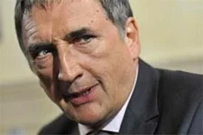 INDISCRÉTION : Frémont raconte le passé psychotique de Céline à Franck