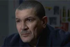 INDISCRÉTION : Karim tabassé en prison !