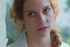 INDISCRÉTION : Léa va se faire arrêter par la police !