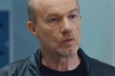 INDISCRÉTION : Léo va bientôt se retrouver dans une bien sombre histoire !