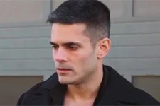 INDISCRÉTION : Mathias se met un contrat sur la tête !