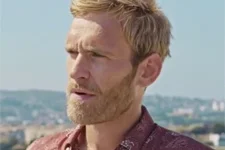 INDISCRÉTION : Max installe son trafic au cœur de la Place du Mistral !