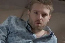 INDISCRÉTION : Nathan fait une énorme découverte !