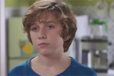 INDISCRÉTION : Noé se fait engueuler par ses parents !