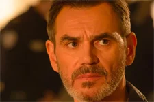 INDISCRÉTION : Patrick : Sa carrière dans la police bientôt BRISÉE !